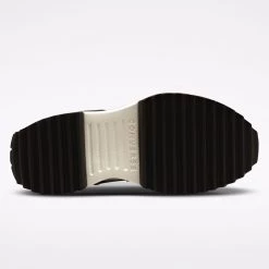 Converse Run Star Hike Polka Dot Play Γυναικεία Μποτάκια EGRET/BLACK/EGRET 11 Converse Run Star Hike Polka Dot Play Γυναικεία Μποτάκια EGRET/BLACK/EGRET -Γυναικεία Παπούτσια Κατάστημα converse run star hike polka dot play platform 2