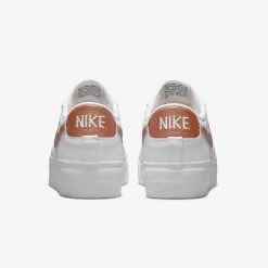 Nike Blazer Platform Γυναικεία Παπούτσια WHITE/METALLIC COPPER-BLACK-SAIL 17 Nike Blazer Platform Γυναικεία Παπούτσια WHITE/METALLIC COPPER-BLACK-SAIL -Γυναικεία Παπούτσια Κατάστημα nike w blazer low platform ess 5