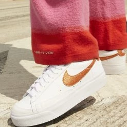 Nike Blazer Platform Γυναικεία Παπούτσια WHITE/METALLIC COPPER-BLACK-SAIL 20 Nike Blazer Platform Γυναικεία Παπούτσια WHITE/METALLIC COPPER-BLACK-SAIL -Γυναικεία Παπούτσια Κατάστημα nike w blazer low platform ess 8