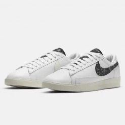 Nike Blazer Low SE Γυναικεία Παπούτσια WHITE/WHITE-BLACK-LIGHT BONE -Γυναικεία Παπούτσια Κατάστημα nike w blazer low se 4