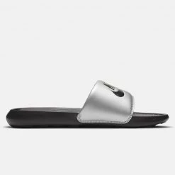 Nike Victori One Slide Γυναικεία Slides BLACK/BLACK-METALLIC SILVER 9 Nike Victori One Slide Γυναικεία Slides BLACK/BLACK-METALLIC SILVER -Γυναικεία Παπούτσια Κατάστημα nike w victori one slide 2