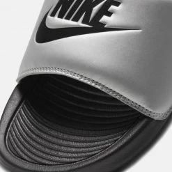 Nike Victori One Slide Γυναικεία Slides BLACK/BLACK-METALLIC SILVER 11 Nike Victori One Slide Γυναικεία Slides BLACK/BLACK-METALLIC SILVER -Γυναικεία Παπούτσια Κατάστημα nike w victori one slide 4