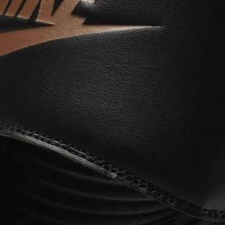 Nike Victori One Slide Γυναικεία Slides BLACK/MTLC RED BRONZE-BLACK -Γυναικεία Παπούτσια Κατάστημα nike w victori one slide 9