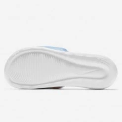 Nike Victori One Γυναικεία Slides WHITE/WHITE-BRIGHT MANGO-SAPPHIRE 9 Nike Victori One Γυναικεία Slides WHITE/WHITE-BRIGHT MANGO-SAPPHIRE -Γυναικεία Παπούτσια Κατάστημα nike w victori one slide print 26